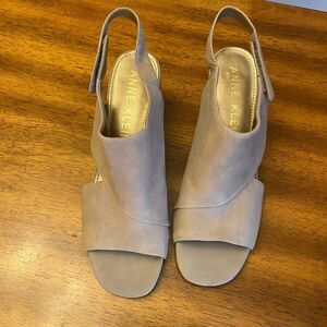 Women’s Anne Klein open toe heeled shoes, NWT